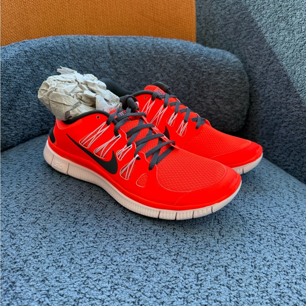 NWT Nike Free 5.0 (women’s 10)